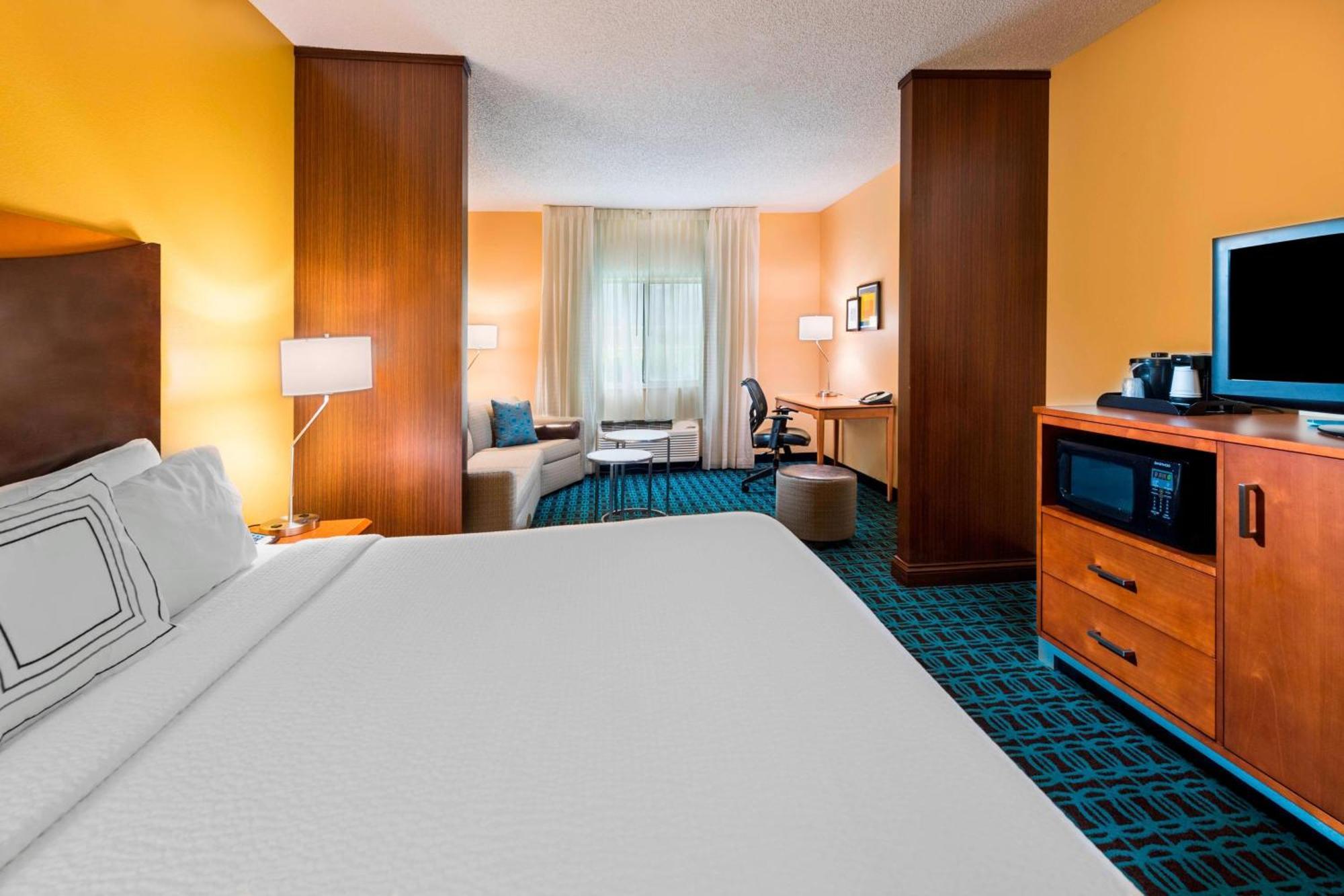 Fairfield Inn And Suites St Petersburg Clearwater Pinellas Park Exterior foto
